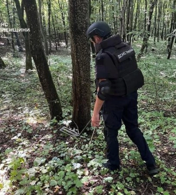 На Дубенщині сапери ДСНС знищили артснаряд часів Другої світової війни