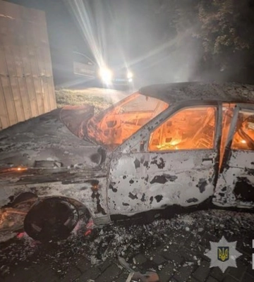 Ворог вдарив дроном-камікадзе по авто у Нікополі: загинули молода жінка та дитини