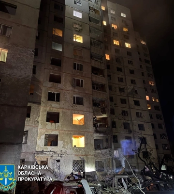 росіяни вночі скинули авіабомбу на Харків, поранені понад 20 людей