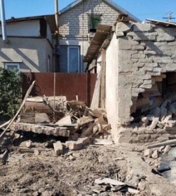 Війська РФ масовано обстрілювали Томину Балку на Херсонщині: пошкоджено будинки. ФОТОрепортаж