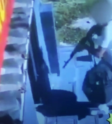 На Київщині чоловік відкрив хаотичну стрілянину з автомату у магазині