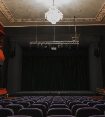 Столичний театр на Контрактовій площі перейменували в Київську оперу