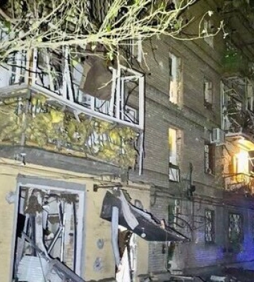 Росіяни атакували Запоріжжя КАБами: поранено 5 людей. ФОТОрепортаж