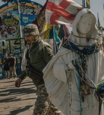 The Guardian показало, як живуть люди в Покровську