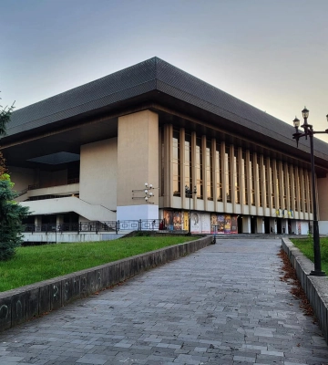В Ужгороді облмуздрамтеатр відкрив 79-тий театральний сезон