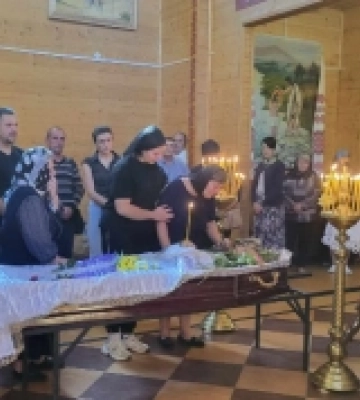 Війна забрала двох синів: в Острозі похоронили Олега Латишева