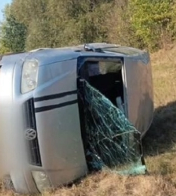 П'яний волинянин злетів у кювет на краденому авто (фото, відео)