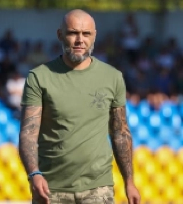 На Кіровоградщині на футбольному матчі символічний удар по м’ячу виконав військовий