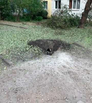 Старий Салтів обстріляли касетними боєприпасами: життя поліцейського рятують лікарі