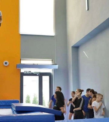 Є лише у Парижі та в Дніпрі: Борис Філатов про відкриття нової батутної школи