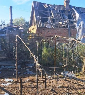 Внаслідок обстрілів пошкоджено інфраструктуру, є постраждалий: ситуація на Дніпропетровщині станом на вечір