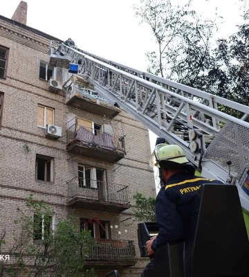 Обстріл Запоріжжя: ворог завдав 6 ударів по об’єктах цивільної інфраструктури. ФОТО