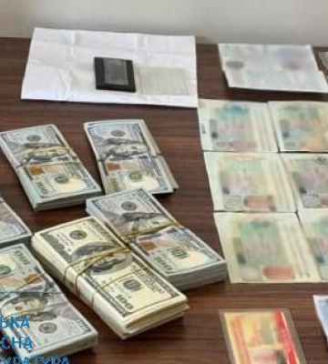 Вимагали хабаря за сприяння в уникненні депортації: судитимуть посадовців одеської ДМС