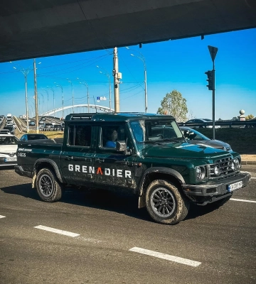 Дизайн как у Land Rover и мотор BMW: в Киеве засветился новый необычный пикап 