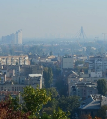 У Києві фіксують середній рівень забрудненості повітря