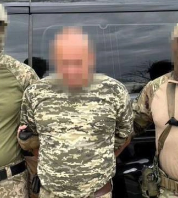 У Харкові затримали військового, який наводив ракети на свою бригаду і планував втечу до Росії