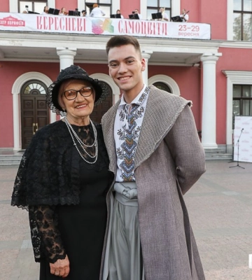 Яким було відкриття театрального фестивалю "Вересневі самоцвіти" на Кіровоградщині (ФОТОРЕПОРТАЖ)