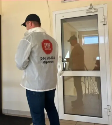 У Києві охоронці call-центру напали на журналістів (відео)