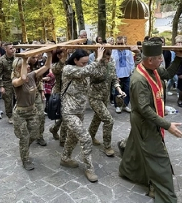 «Освячені правдою»: на Тернопільщині відбулося Всеукраїнське військове паломництво 
