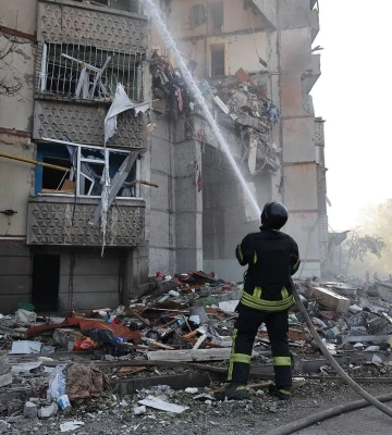 РФ б’є по одному з найнаселеніших районів Харкова, - мер Терехов