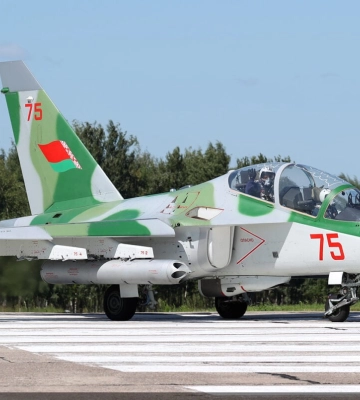 Білоруський навчально-бойовий літак Як-130 залетів у повітряний простір України