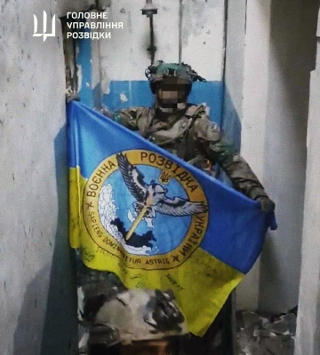 Бійці ГУР повністю звільнили від росіян територію Вовчанського агрегатного заводу 