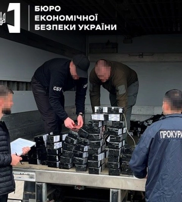 Волиняни переміщували контрабандою цигарки у країни Євросоюзу (Фото)