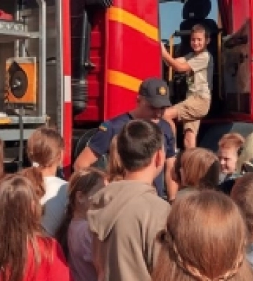Учні Іршави приміряли на себе роль рятувальників