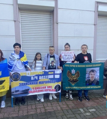 «Співучасники злочинів росії відносно військовополонених та безвісти зниклих»: в Одесі під час акції ставили питання Червоному&amp;hellip;