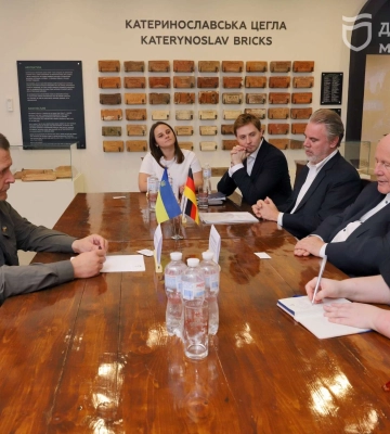 Мер Дніпра Філатов зустрівся зі спецпосланником уряду Німеччини Мільбрадтом, що опікується децентралізацією в Україні