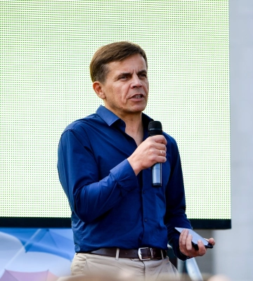Мер Житомира Сухомлин достроково склав повноваження