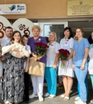 У Волинському обласному перинатальному центрі врятували вагітну з важкою патологією