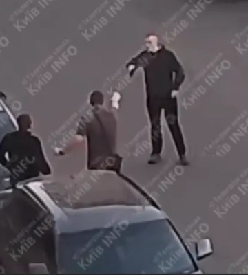 На Київщині конфлікт сусідів переріс у стрілянину (відео)