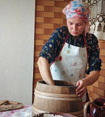 Як на Волині за давнім рецептом печуть «хліб з чорнушкою»