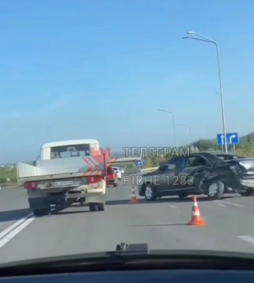 Неподалік Рівненського зоопарку - ДТП