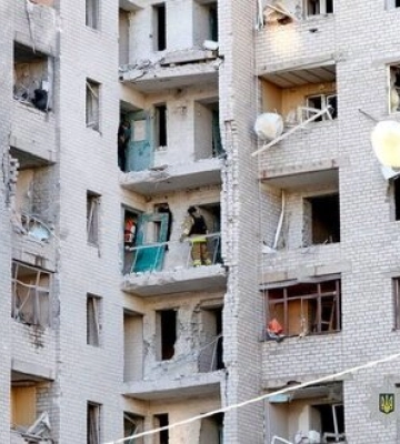 Доба на Донеччині: під ворожим вогнем опинилися 17 населених пунктів, 4 людини загинули, ще 19 - дістали поранення. ФОТОрепортаж