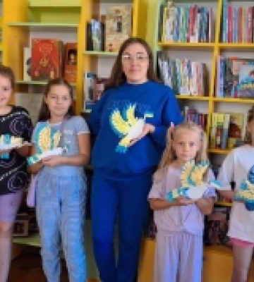 У Виноградові відзначили День миру творчим майстер-класом