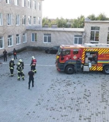 У закладі освіти в Ковелі працювали пожежники і медики: що сталося 