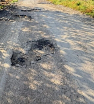 Підрядник відновлює дорогу між Ізмаїлом та Багатим, яка зруйнувана через інтенсивний рух фур