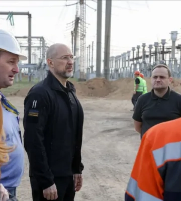 Росіяни здійснили масовану атаку на українську енергетику: Шмигаль розповів деталі