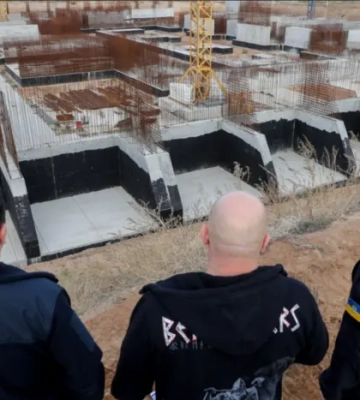 Шмигаль оглянув будівництво захисту енергооб’єктів на Миколаївщині