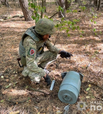 Вибухотехніки поліції Сумщини знешкодили бойову частину збитого ворожого безпілотника