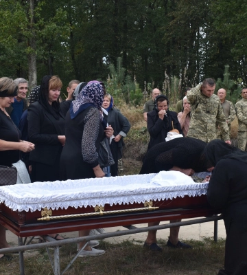 Навіки молодий: у Луцьку провели в останню путь Героя Сергія Вакулика