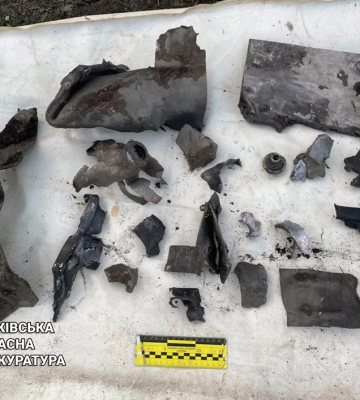 Авіабомба ФАБ-250 влучила в Харкові між двома приватними будинками