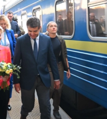 До Києва прибула Урсула фон дер Ляєн