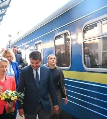 Глава Єврокомісії Урсула фон дер Ляєн прибула до Києва