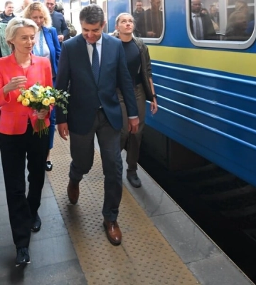 Президент Еврокомиссии Урсула фон дер Ляен приехала в Киев