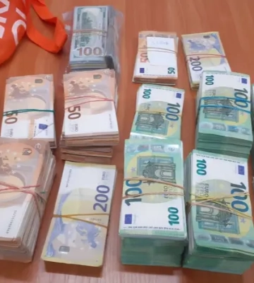 На польській митниці затримано українку, яка перевозила рекордну суму готівки 