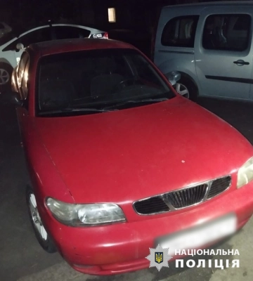 Хотів помститися: в Одесі чоловік підпалив автомобіль товариша