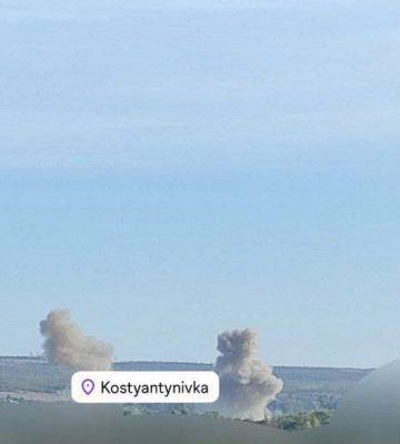 Константиновка более часа находится под российским обстрелом